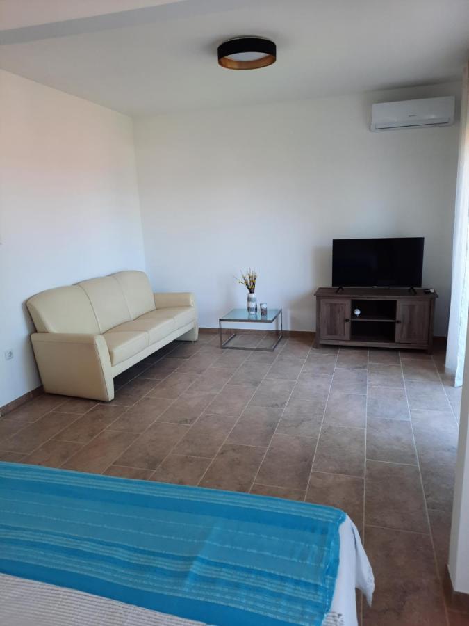 Appartements Lena. Premantura Exterior foto